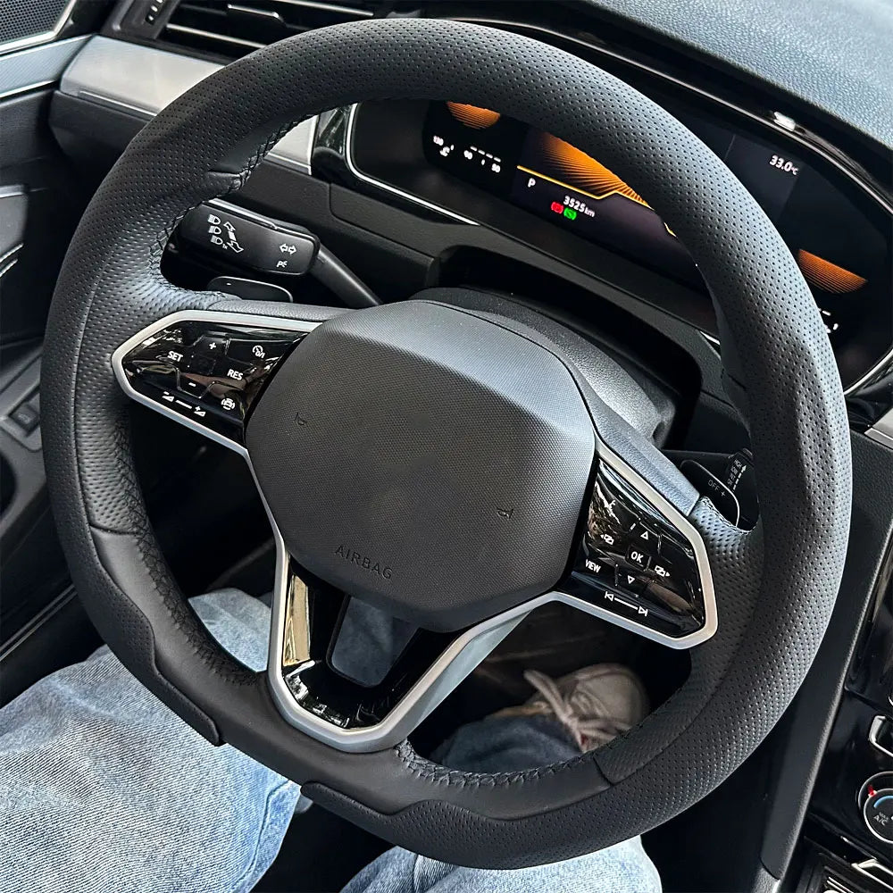 Steering Size 36-38cm Non-slip Round Breathable Leather Car Steering Wheel